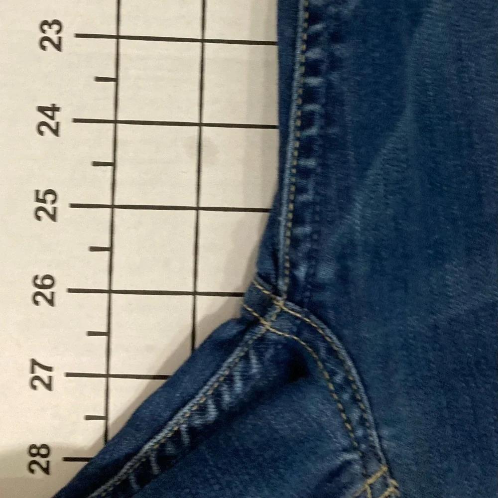 7‎ For All Mankind Women’s Size 27 Blue Kimmie Crop Jeans